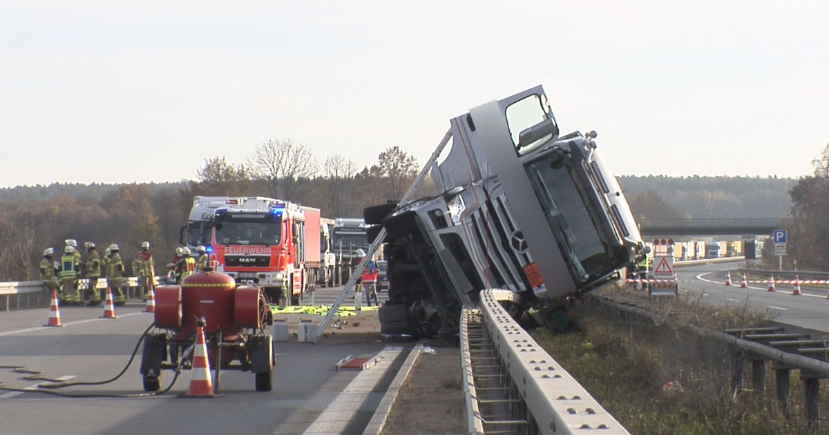 Weiherhammer Schwarzenfeld Zwei Schwere Verkehrsunfalle Oberpfalz Tv